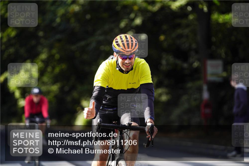 14.09.2025 - Stadtparktriathlon Michael Burmester http://msf.ph/oto/8911206 14.09.2025 11:02:57 Radfahren 631, 762, 786, 831 meine-sportfotos.de