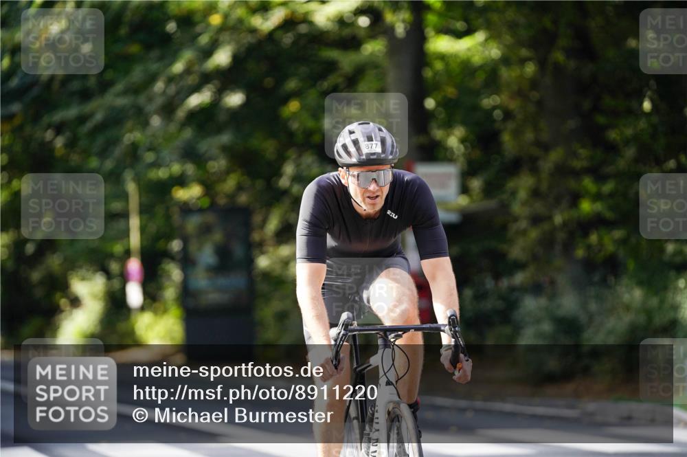 14.09.2025 - Stadtparktriathlon Michael Burmester http://msf.ph/oto/8911220 14.09.2025 11:03:16 Radfahren 646, 708, 788, 849, 877, 888 meine-sportfotos.de