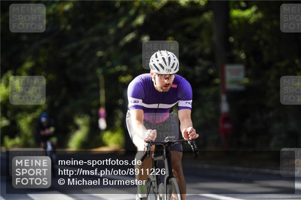 14.09.2025 - Stadtparktriathlon Michael Burmester http://msf.ph/oto/8911226 14.09.2025 11:03:23 Radfahren 657, 764, 782, 783, 788, 811, 849, 888 meine-sportfotos.de
