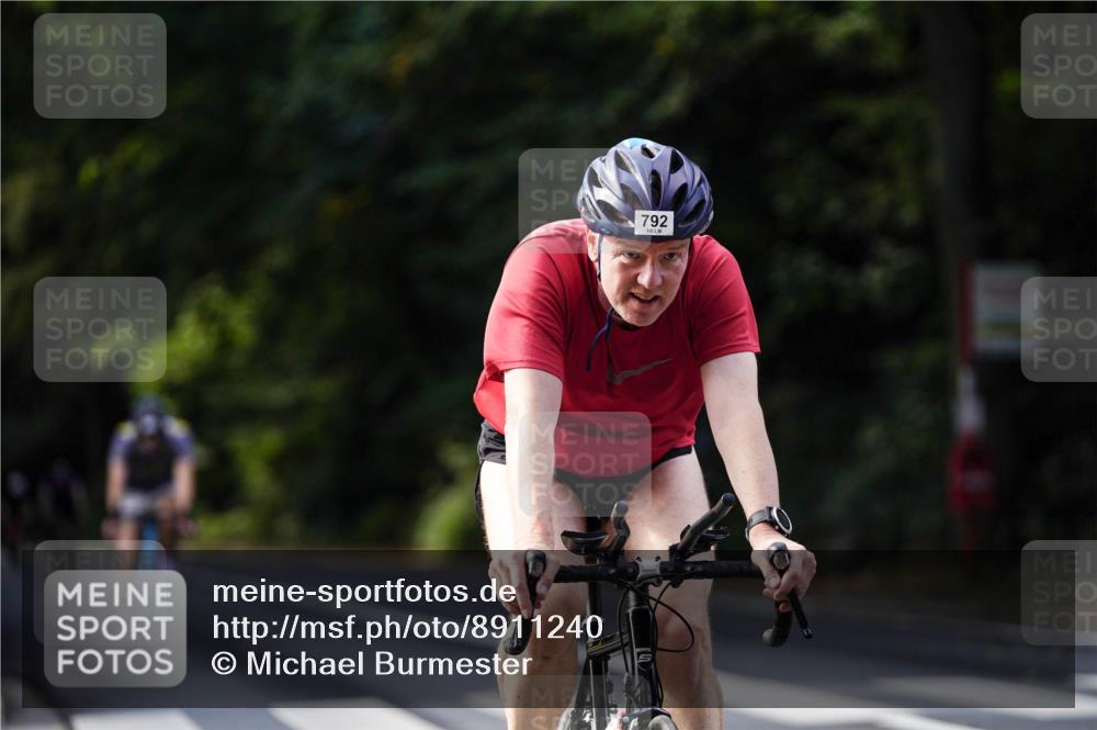 14.09.2025 - Stadtparktriathlon Michael Burmester http://msf.ph/oto/8911240 14.09.2025 11:03:44 Radfahren 740, 760, 765, 767, 781, 792, 798, 909 meine-sportfotos.de