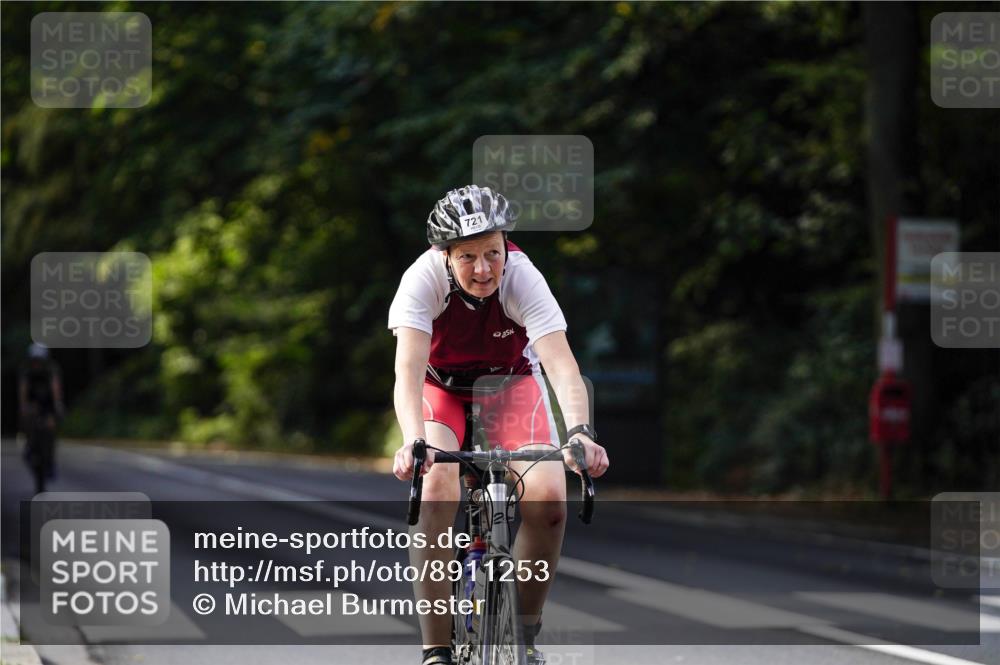 14.09.2025 - Stadtparktriathlon Michael Burmester http://msf.ph/oto/8911253 14.09.2025 11:03:55 Radfahren 721, 740, 753, 765, 798, 801, 909 meine-sportfotos.de