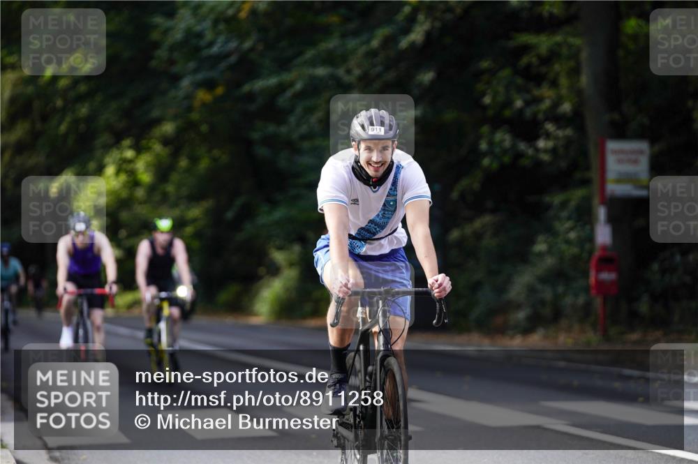 14.09.2025 - Stadtparktriathlon Michael Burmester http://msf.ph/oto/8911258 14.09.2025 11:04:07 Radfahren 655, 753, 755, 778, 911, 914 meine-sportfotos.de