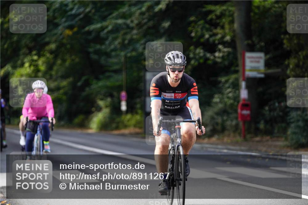 14.09.2025 - Stadtparktriathlon Michael Burmester http://msf.ph/oto/8911267 14.09.2025 11:04:17 Radfahren 628, 655, 671, 686, 755, 774, 802, 803, 818 meine-sportfotos.de