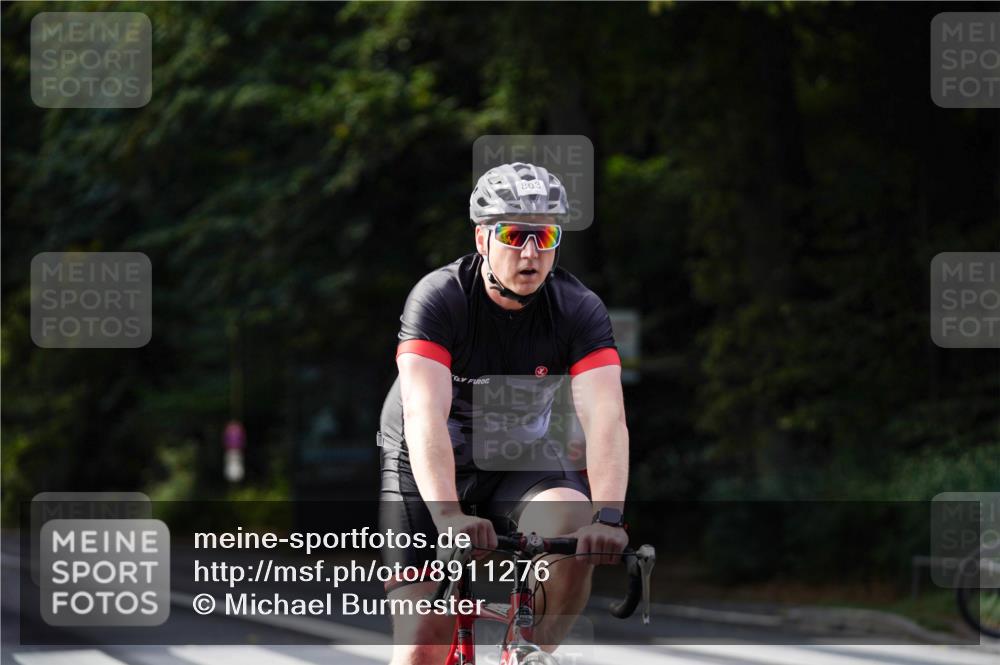 14.09.2025 - Stadtparktriathlon Michael Burmester http://msf.ph/oto/8911276 14.09.2025 11:04:23 Radfahren 628, 671, 686, 771, 774, 802, 803, 818, 857 meine-sportfotos.de