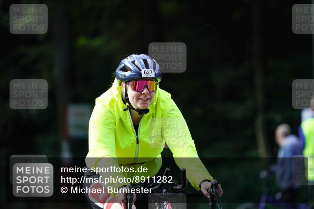 14.09.2025 - Stadtparktriathlon Michael Burmester http://msf.ph/oto/8911282 14.09.2025 11:04:36 Radfahren 627, 746, 754, 807, 824 meine-sportfotos.de