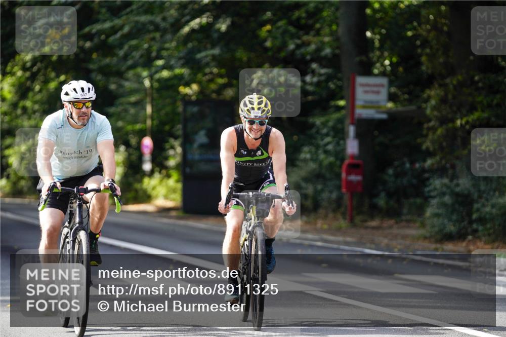 14.09.2025 - Stadtparktriathlon Michael Burmester http://msf.ph/oto/8911325 14.09.2025 11:05:34 Radfahren 796, 837, 846, 850, 872 meine-sportfotos.de