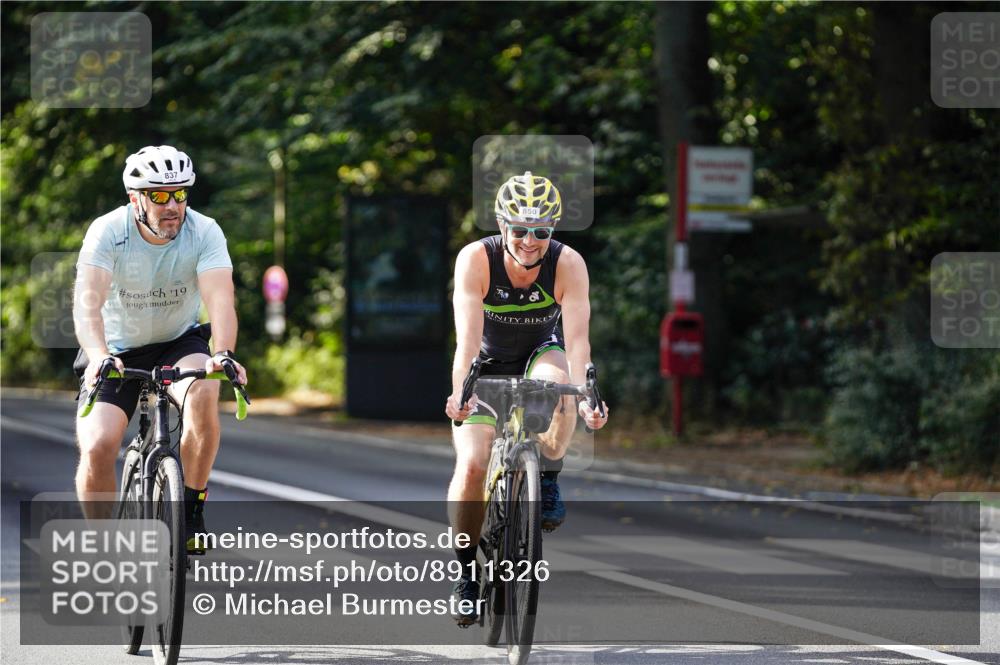 14.09.2025 - Stadtparktriathlon Michael Burmester http://msf.ph/oto/8911326 14.09.2025 11:05:34 Radfahren 796, 837, 846, 850, 872 meine-sportfotos.de