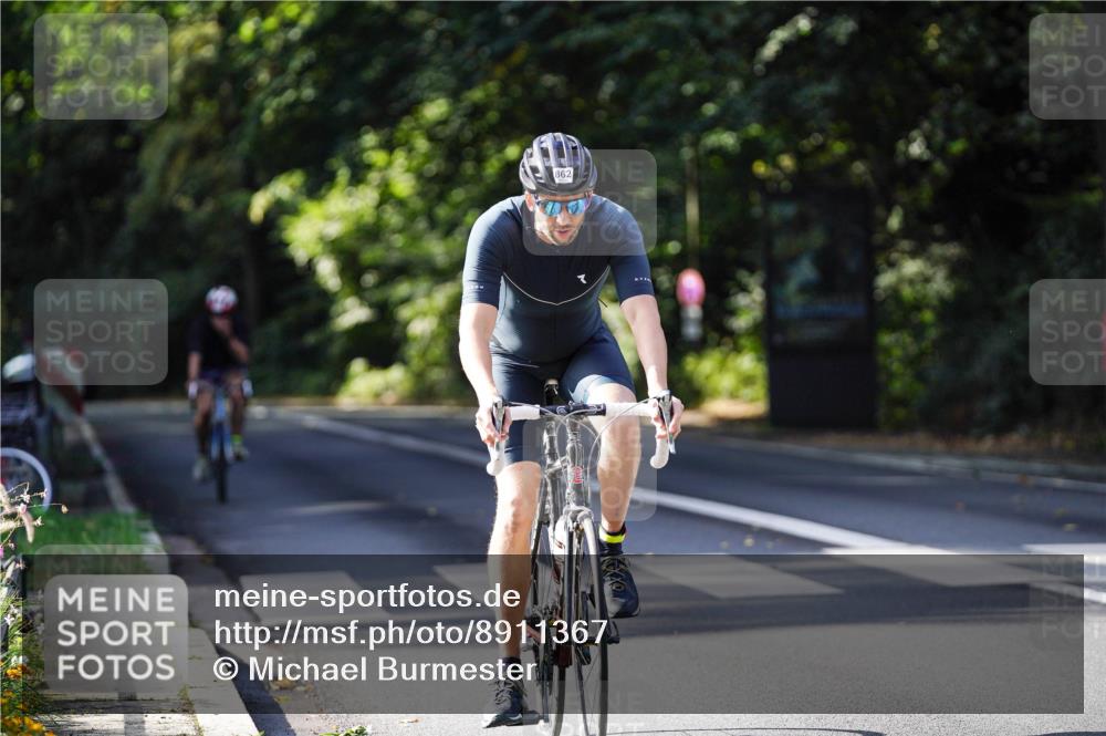 14.09.2025 - Stadtparktriathlon Michael Burmester http://msf.ph/oto/8911367 14.09.2025 11:06:44 Radfahren 775, 816, 820, 862 meine-sportfotos.de