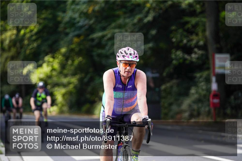 14.09.2025 - Stadtparktriathlon Michael Burmester http://msf.ph/oto/8911387 14.09.2025 11:07:14 Radfahren 739, 785, 825, 838, 865, 886, 920 meine-sportfotos.de