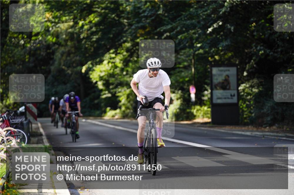 14.09.2025 - Stadtparktriathlon Michael Burmester http://msf.ph/oto/8911450 14.09.2025 11:08:53 Radfahren 766, 787, 808, 843, 875, 876, 895 meine-sportfotos.de