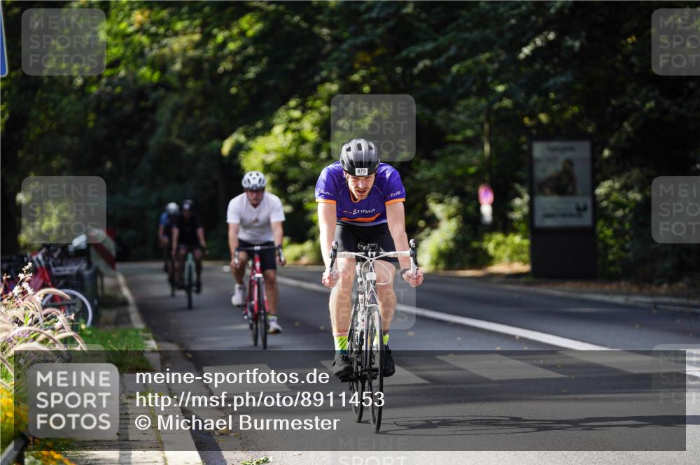 14.09.2025 - Stadtparktriathlon Michael Burmester http://msf.ph/oto/8911453 14.09.2025 11:08:55 Radfahren 766, 787, 808, 843, 875, 876, 895 meine-sportfotos.de