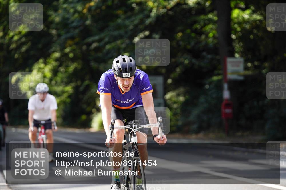 14.09.2025 - Stadtparktriathlon Michael Burmester http://msf.ph/oto/8911454 14.09.2025 11:08:56 Radfahren 766, 787, 808, 843, 875, 876, 895 meine-sportfotos.de