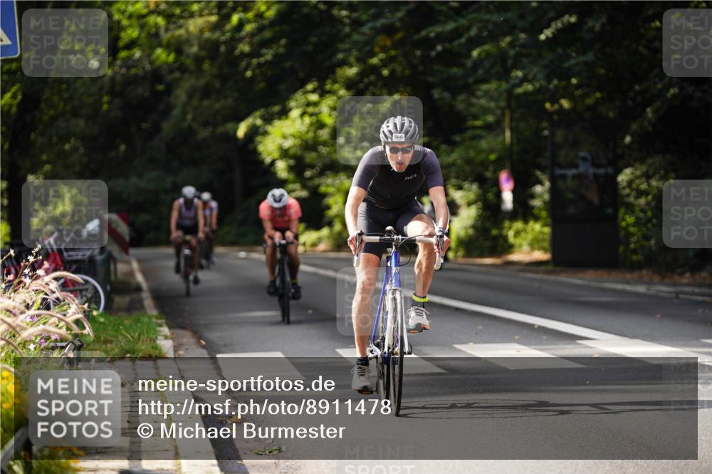 14.09.2025 - Stadtparktriathlon Michael Burmester http://msf.ph/oto/8911478 14.09.2025 11:09:35 Radfahren 724, 729, 736, 780, 790, 815, 831, 851, 900 meine-sportfotos.de