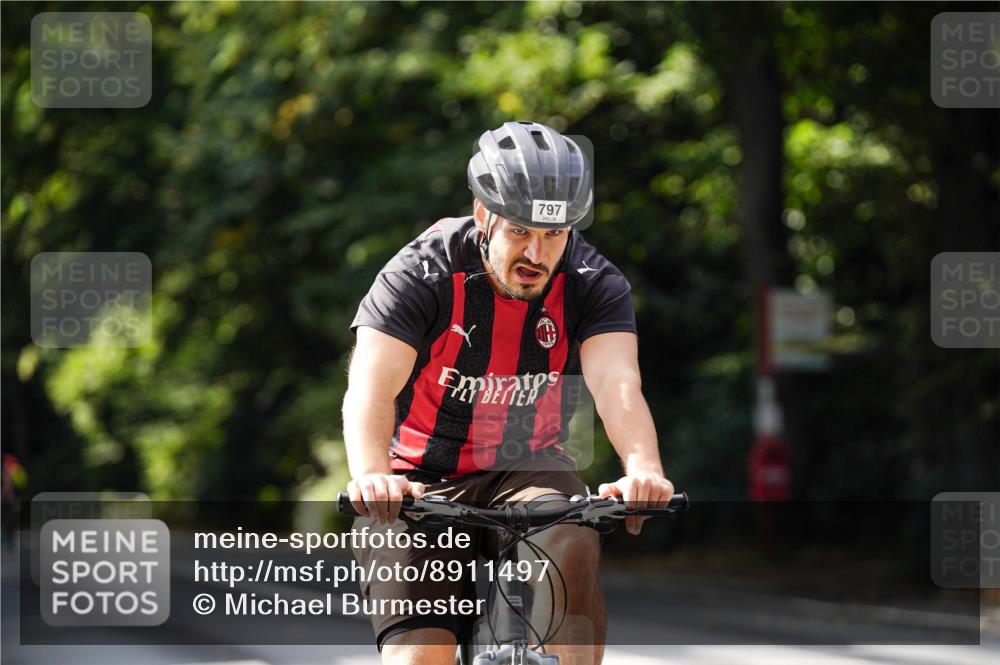 14.09.2025 - Stadtparktriathlon Michael Burmester http://msf.ph/oto/8911497 14.09.2025 11:10:06 Radfahren 762, 779, 797, 806, 888 meine-sportfotos.de