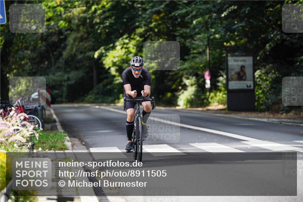 14.09.2025 - Stadtparktriathlon Michael Burmester http://msf.ph/oto/8911505 14.09.2025 11:10:21 Radfahren 732, 868, 877 meine-sportfotos.de