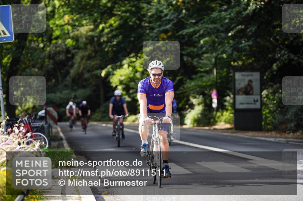 14.09.2025 - Stadtparktriathlon Michael Burmester http://msf.ph/oto/8911511 14.09.2025 11:10:47 Radfahren 643, 761, 854, 890, 909, 916 meine-sportfotos.de