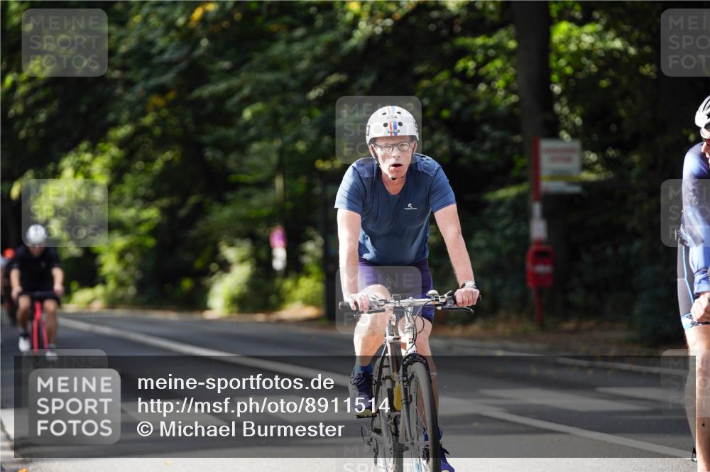 14.09.2025 - Stadtparktriathlon Michael Burmester http://msf.ph/oto/8911514 14.09.2025 11:10:51 Radfahren 760, 761, 772, 786, 854, 890, 909, 916 meine-sportfotos.de