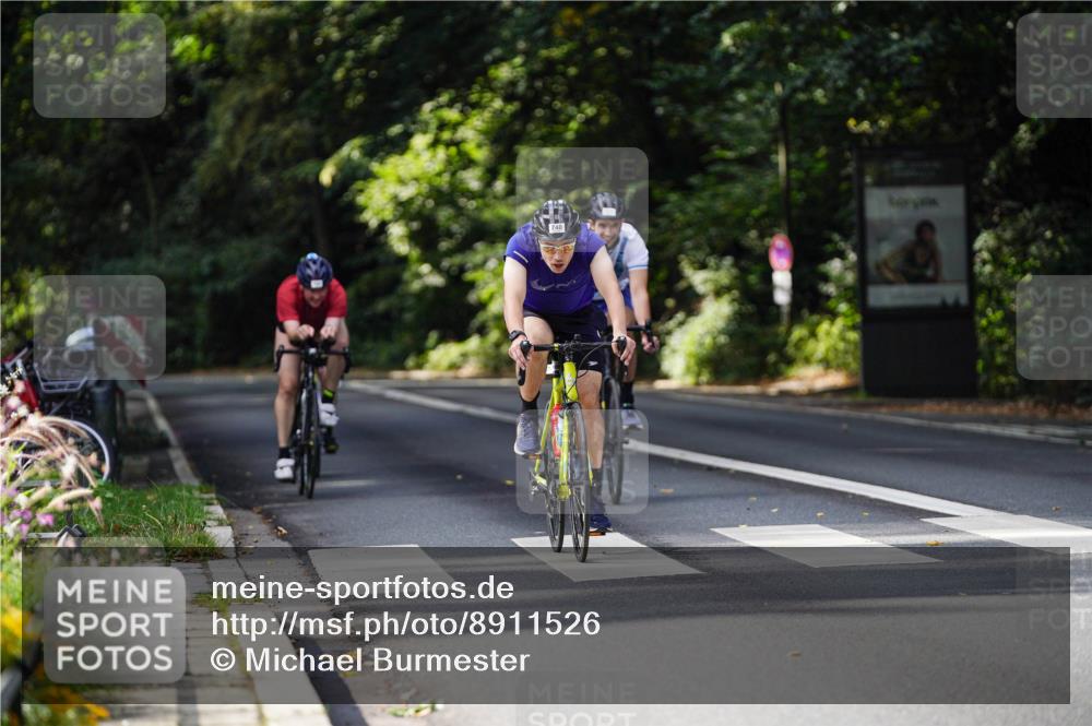14.09.2025 - Stadtparktriathlon Michael Burmester http://msf.ph/oto/8911526 14.09.2025 11:11:39 Radfahren 740, 792, 822, 911, 914 meine-sportfotos.de