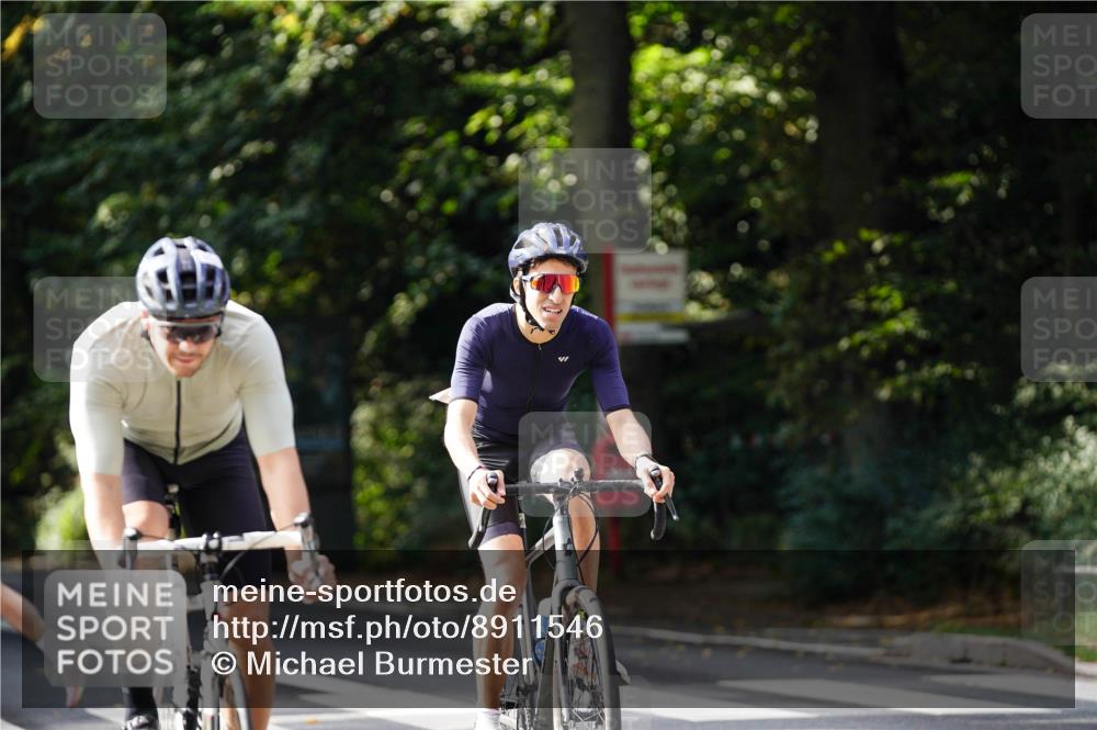 14.09.2025 - Stadtparktriathlon Michael Burmester http://msf.ph/oto/8911546 14.09.2025 11:12:05 Radfahren 755, 765, 771, 802, 852, 905, 919 meine-sportfotos.de
