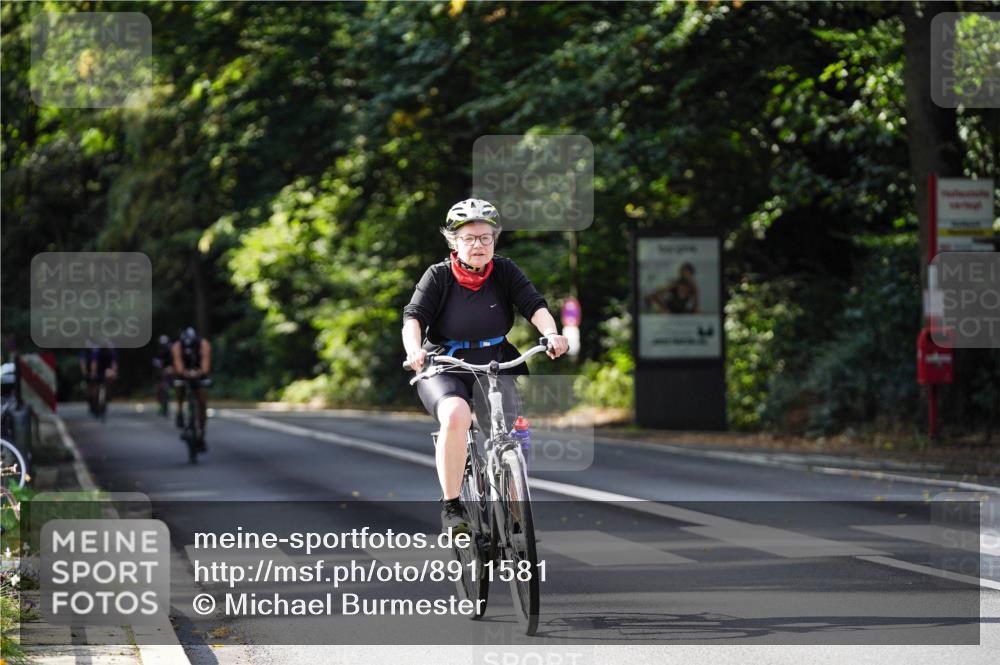 14.09.2025 - Stadtparktriathlon Michael Burmester http://msf.ph/oto/8911581 14.09.2025 11:13:03 Radfahren 682, 859 meine-sportfotos.de