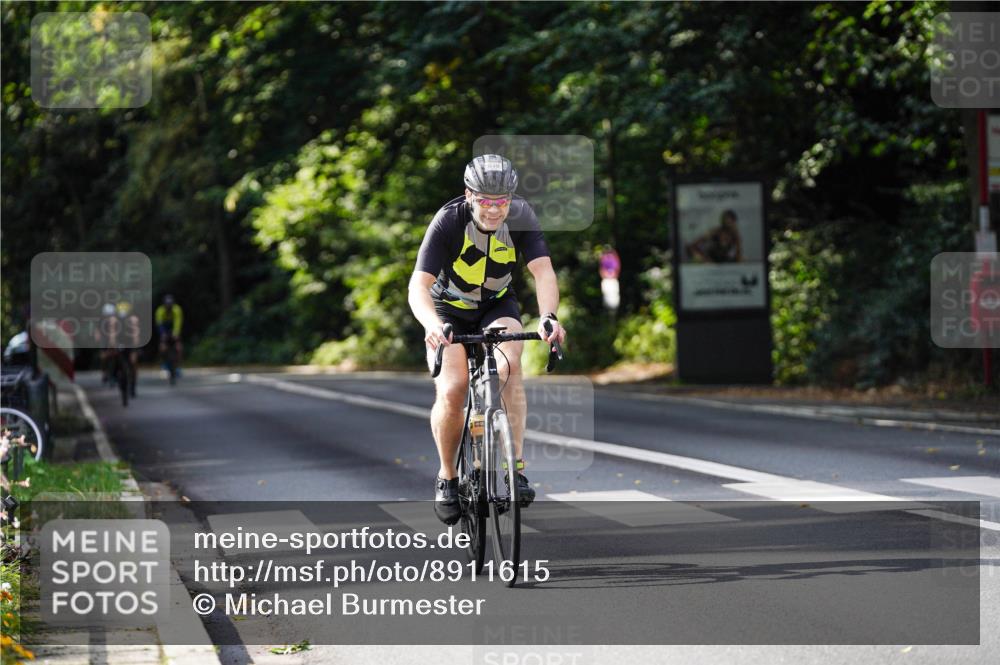14.09.2025 - Stadtparktriathlon Michael Burmester http://msf.ph/oto/8911615 14.09.2025 11:13:58 Radfahren 838, 850, 855 meine-sportfotos.de