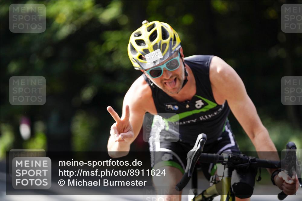 14.09.2025 - Stadtparktriathlon Michael Burmester http://msf.ph/oto/8911624 14.09.2025 11:14:07 Radfahren 744, 796, 824, 847, 850, 873, 1012 meine-sportfotos.de