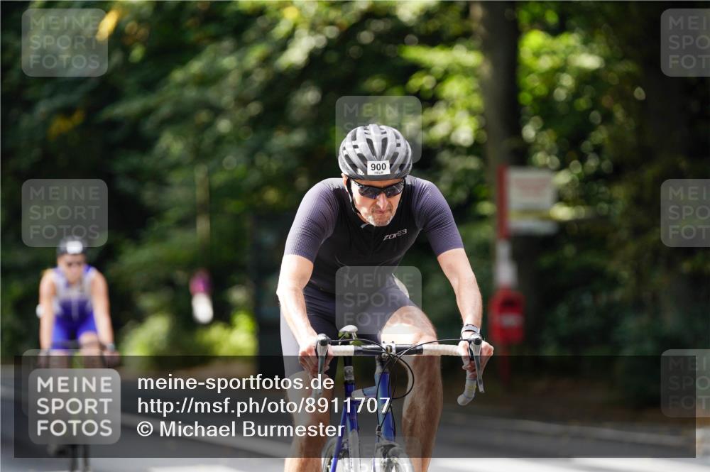14.09.2025 - Stadtparktriathlon Michael Burmester http://msf.ph/oto/8911707 14.09.2025 11:17:06 Radfahren 843, 900, 950, 967, 987, 1000 meine-sportfotos.de