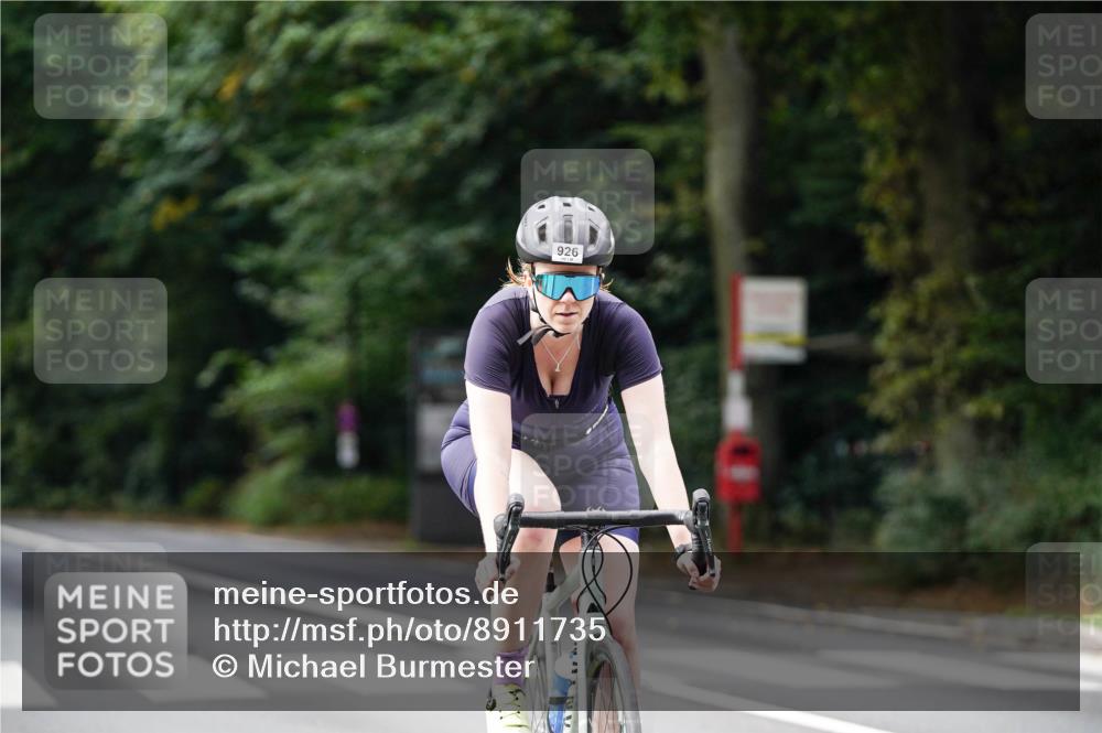 14.09.2025 - Stadtparktriathlon Michael Burmester http://msf.ph/oto/8911735 14.09.2025 11:18:15 Radfahren 902, 926, 930, 961 meine-sportfotos.de