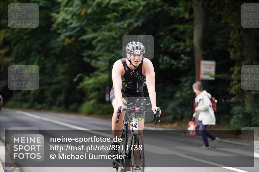 14.09.2025 - Stadtparktriathlon Michael Burmester http://msf.ph/oto/8911738 14.09.2025 11:18:23 Radfahren 902, 930, 935, 976 meine-sportfotos.de