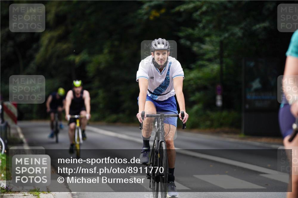 14.09.2025 - Stadtparktriathlon Michael Burmester http://msf.ph/oto/8911770 14.09.2025 11:19:12 Radfahren 797, 806, 835, 911, 914, 947, 969 meine-sportfotos.de