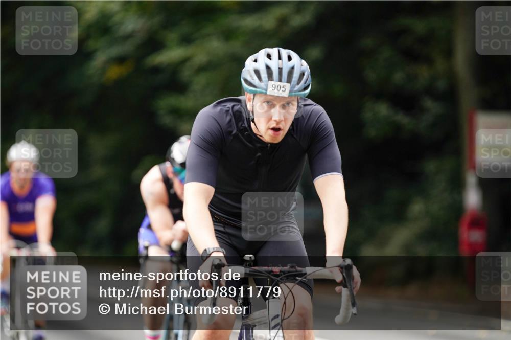14.09.2025 - Stadtparktriathlon Michael Burmester http://msf.ph/oto/8911779 14.09.2025 11:19:27 Radfahren 846, 890, 905, 916, 942 meine-sportfotos.de