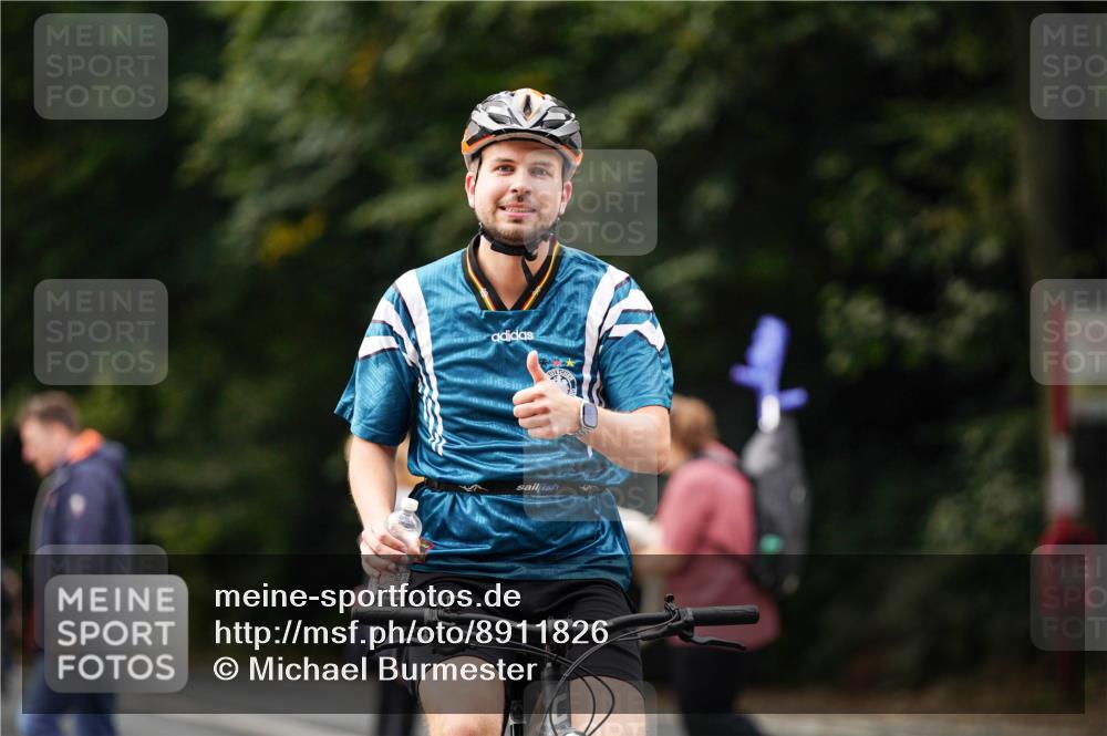 14.09.2025 - Stadtparktriathlon Michael Burmester http://msf.ph/oto/8911826 14.09.2025 11:20:26 Radfahren 772, 847, 853, 859, 872, 874, 1018 meine-sportfotos.de