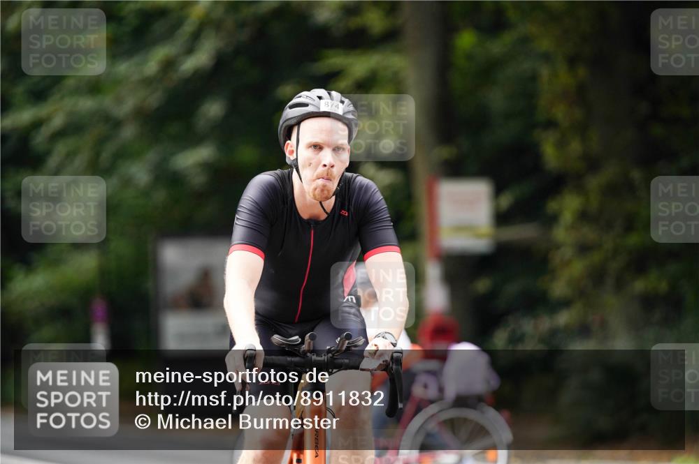 14.09.2025 - Stadtparktriathlon Michael Burmester http://msf.ph/oto/8911832 14.09.2025 11:20:33 Radfahren 838, 847, 874, 889, 917, 1018 meine-sportfotos.de