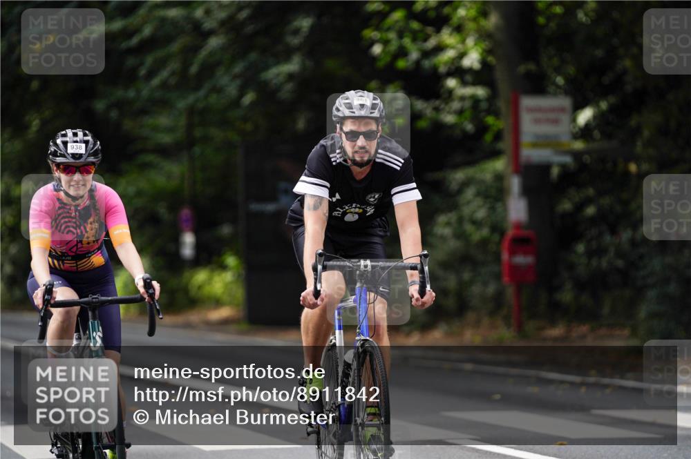 14.09.2025 - Stadtparktriathlon Michael Burmester http://msf.ph/oto/8911842 14.09.2025 11:20:45 Radfahren 838, 848, 861, 889, 897, 917, 938, 941, 989 meine-sportfotos.de