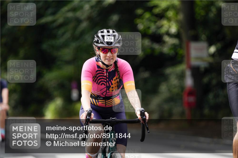 14.09.2025 - Stadtparktriathlon Michael Burmester http://msf.ph/oto/8911844 14.09.2025 11:20:45 Radfahren 838, 848, 861, 889, 897, 917, 938, 941, 989 meine-sportfotos.de