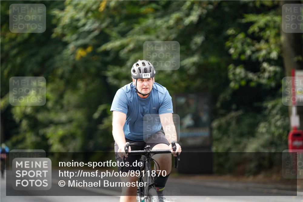 14.09.2025 - Stadtparktriathlon Michael Burmester http://msf.ph/oto/8911870 14.09.2025 11:21:32 Radfahren 734, 871, 891 meine-sportfotos.de