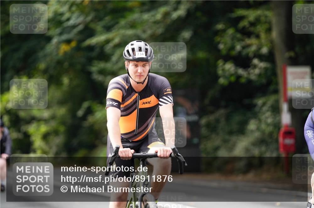 14.09.2025 - Stadtparktriathlon Michael Burmester http://msf.ph/oto/8911876 14.09.2025 11:21:39 Radfahren 734, 871, 927, 955, 960 meine-sportfotos.de