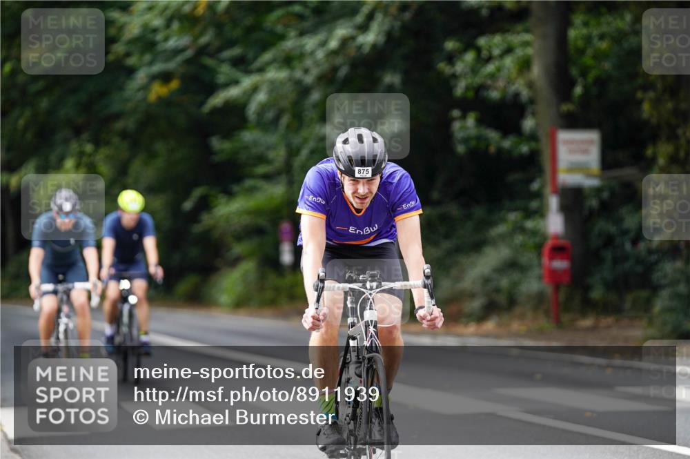 14.09.2025 - Stadtparktriathlon Michael Burmester http://msf.ph/oto/8911939 14.09.2025 11:22:48 Radfahren 862, 870, 875, 921, 957, 958, 1001, 1002 meine-sportfotos.de