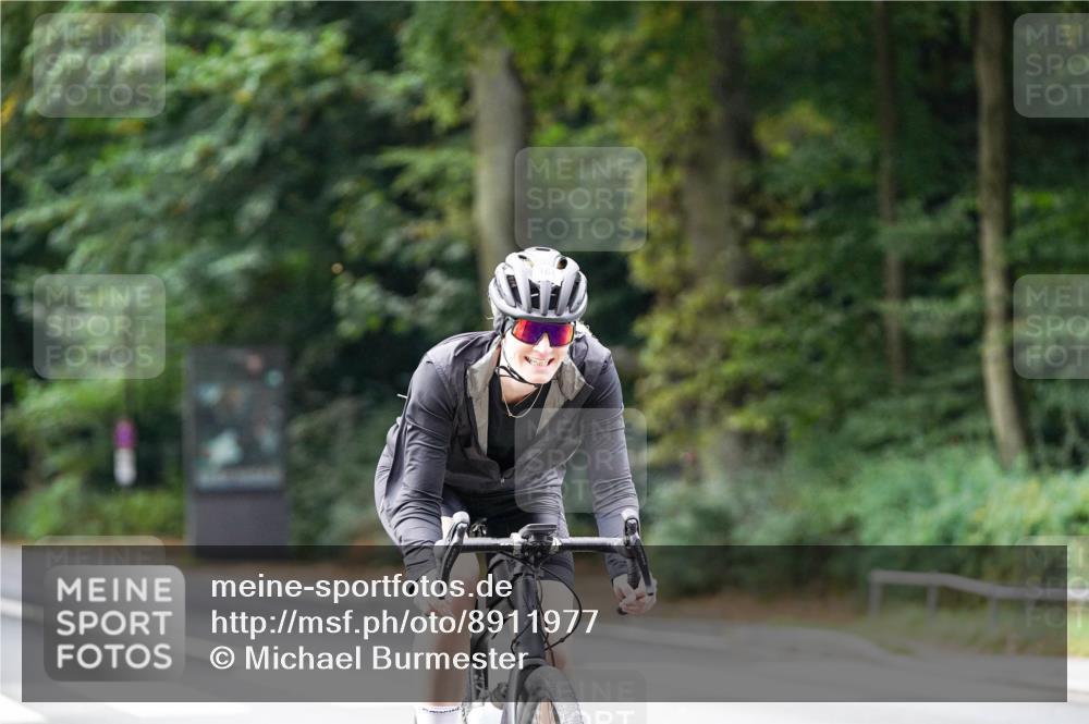 14.09.2025 - Stadtparktriathlon Michael Burmester http://msf.ph/oto/8911977 14.09.2025 11:23:36 Radfahren 849, 858, 888, 893, 966 meine-sportfotos.de