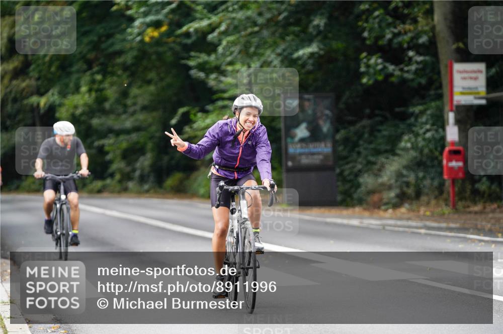 14.09.2025 - Stadtparktriathlon Michael Burmester http://msf.ph/oto/8911996 14.09.2025 11:23:52 Radfahren 824, 936, 940, 943, 986, 994, 1008, 1011 meine-sportfotos.de
