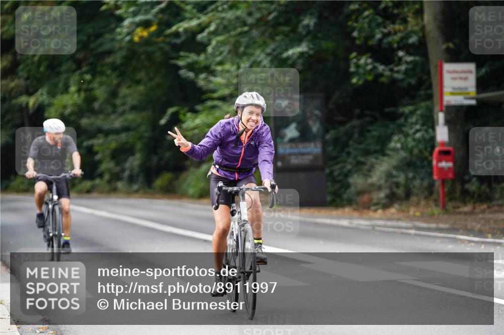 14.09.2025 - Stadtparktriathlon Michael Burmester http://msf.ph/oto/8911997 14.09.2025 11:23:52 Radfahren 824, 936, 940, 943, 986, 994, 1008, 1011 meine-sportfotos.de