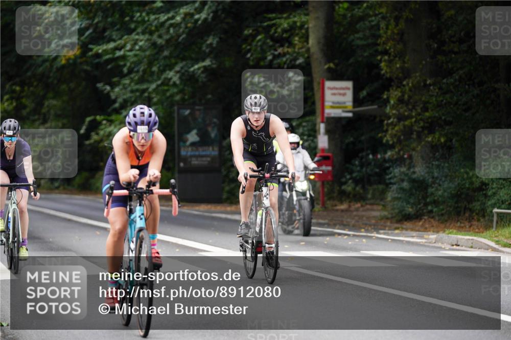 14.09.2025 - Stadtparktriathlon Michael Burmester http://msf.ph/oto/8912080 14.09.2025 11:26:27 Radfahren 846, 902, 926, 934, 935, 993, 1015 meine-sportfotos.de