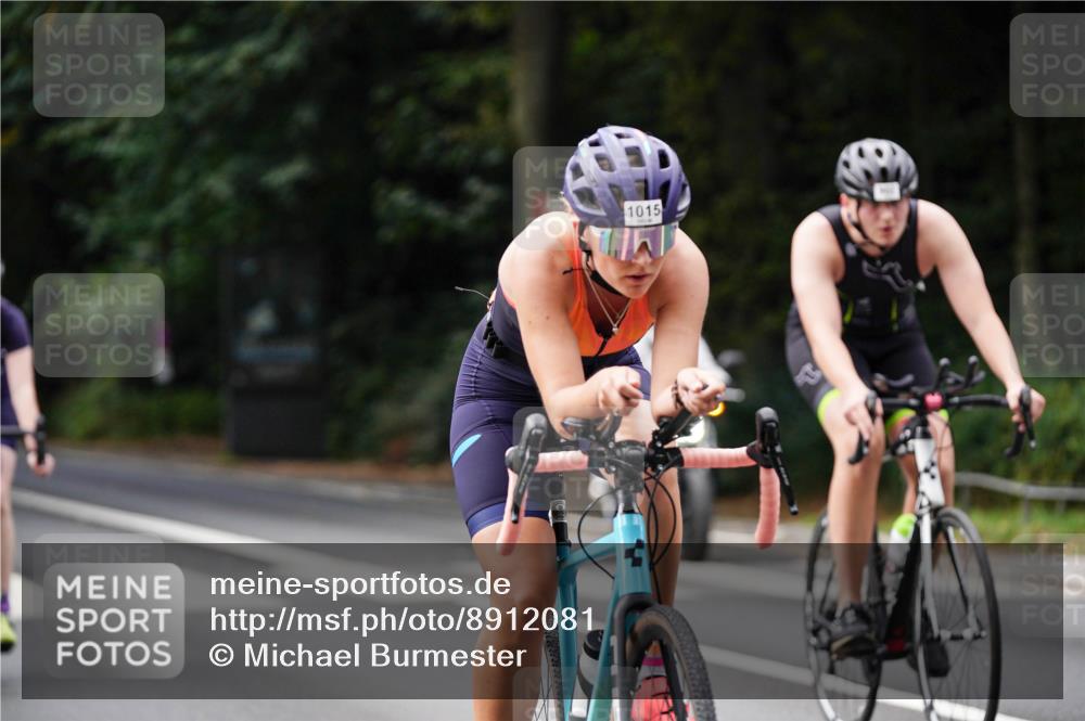 14.09.2025 - Stadtparktriathlon Michael Burmester http://msf.ph/oto/8912081 14.09.2025 11:26:28 Radfahren 846, 902, 926, 934, 935, 993, 1015 meine-sportfotos.de