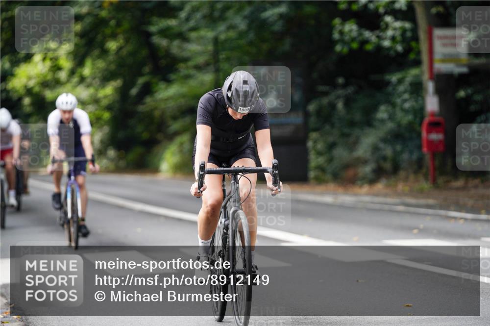 14.09.2025 - Stadtparktriathlon Michael Burmester http://msf.ph/oto/8912149 14.09.2025 11:27:52 Radfahren 833, 848, 853, 872, 890, 897, 916, 944, 990, 1009, 1016 meine-sportfotos.de