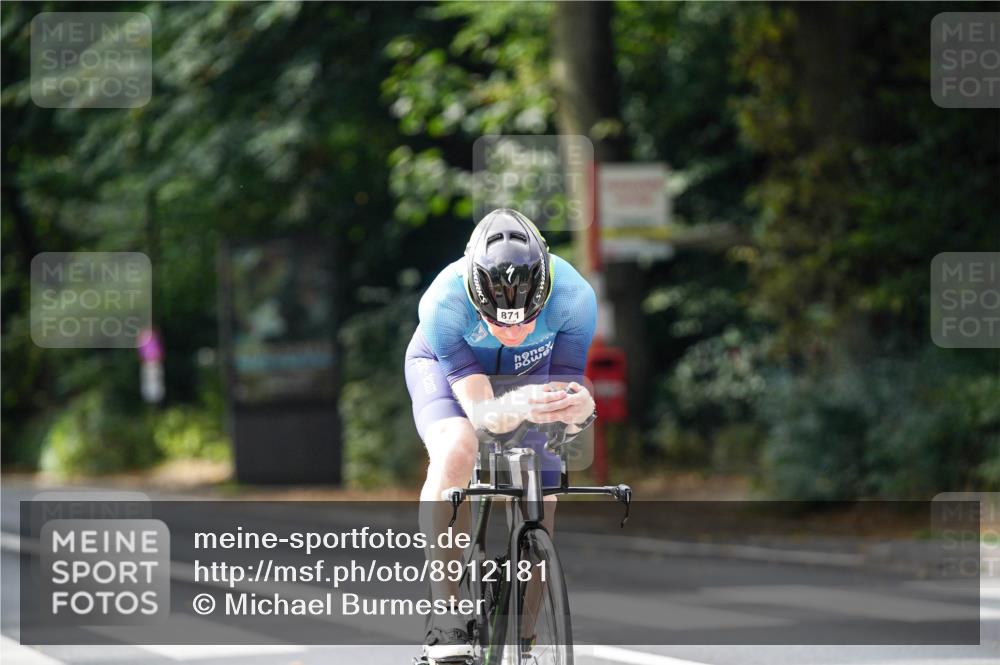 14.09.2025 - Stadtparktriathlon Michael Burmester http://msf.ph/oto/8912181 14.09.2025 11:28:43 Radfahren 871, 938, 989, 1018, 1019 meine-sportfotos.de