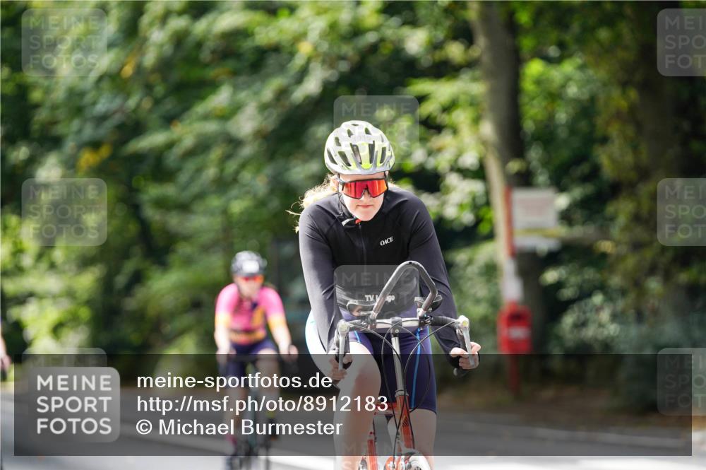 14.09.2025 - Stadtparktriathlon Michael Burmester http://msf.ph/oto/8912183 14.09.2025 11:28:46 Radfahren 871, 938, 973, 984, 989, 1018, 1019 meine-sportfotos.de