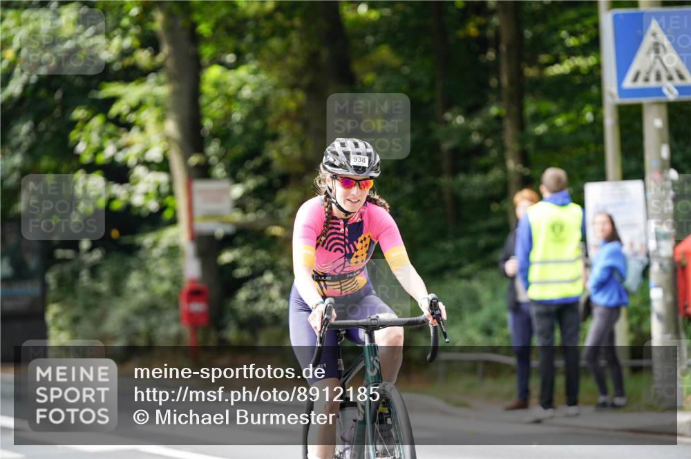 14.09.2025 - Stadtparktriathlon Michael Burmester http://msf.ph/oto/8912185 14.09.2025 11:28:47 Radfahren 871, 938, 973, 982, 984, 989, 1018, 1019 meine-sportfotos.de