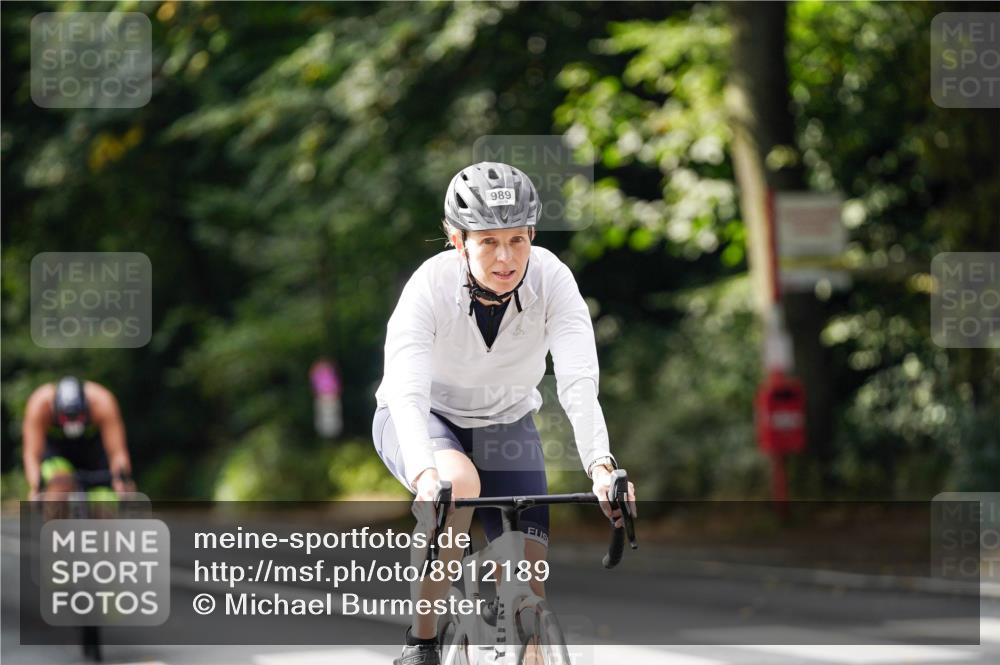 14.09.2025 - Stadtparktriathlon Michael Burmester http://msf.ph/oto/8912189 14.09.2025 11:28:51 Radfahren 938, 973, 982, 984, 989, 1018, 1019 meine-sportfotos.de