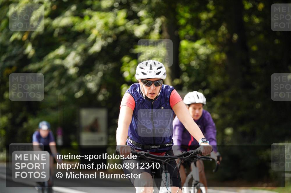 14.09.2025 - Stadtparktriathlon Michael Burmester http://msf.ph/oto/8912340 14.09.2025 11:33:17 Radfahren 824, 946, 980, 992, 1005, 1011, 1067 meine-sportfotos.de