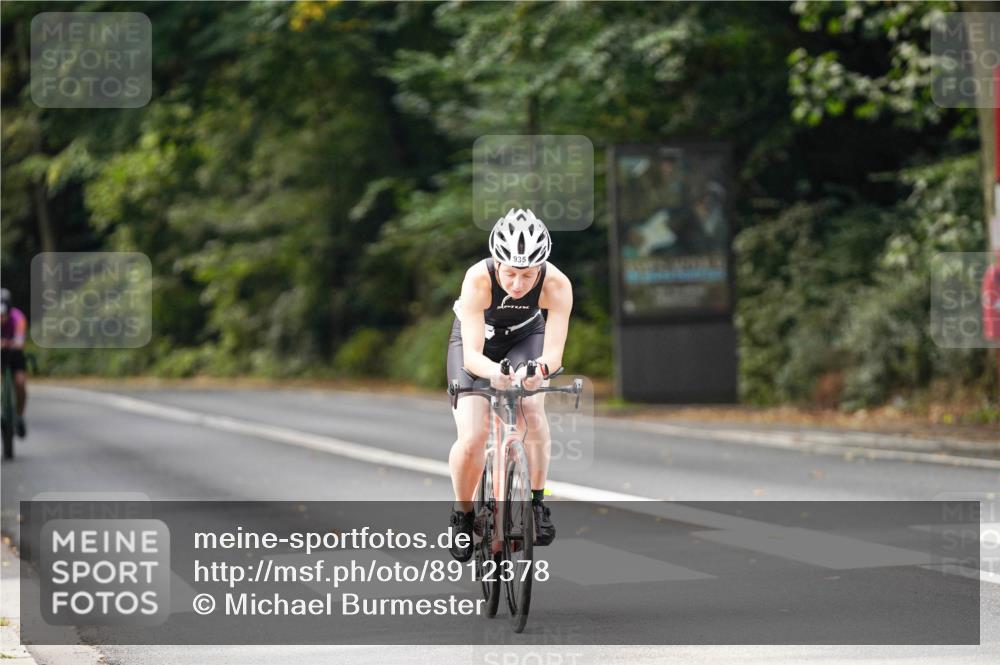 14.09.2025 - Stadtparktriathlon Michael Burmester http://msf.ph/oto/8912378 14.09.2025 11:34:21 Radfahren 934, 935, 1000 meine-sportfotos.de